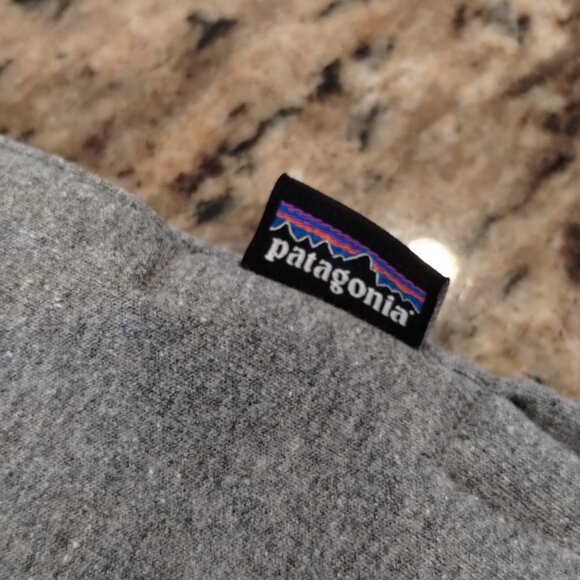 Patagonia Uprisal P-6 Logo Hoody Size M - Picture 5 of 11